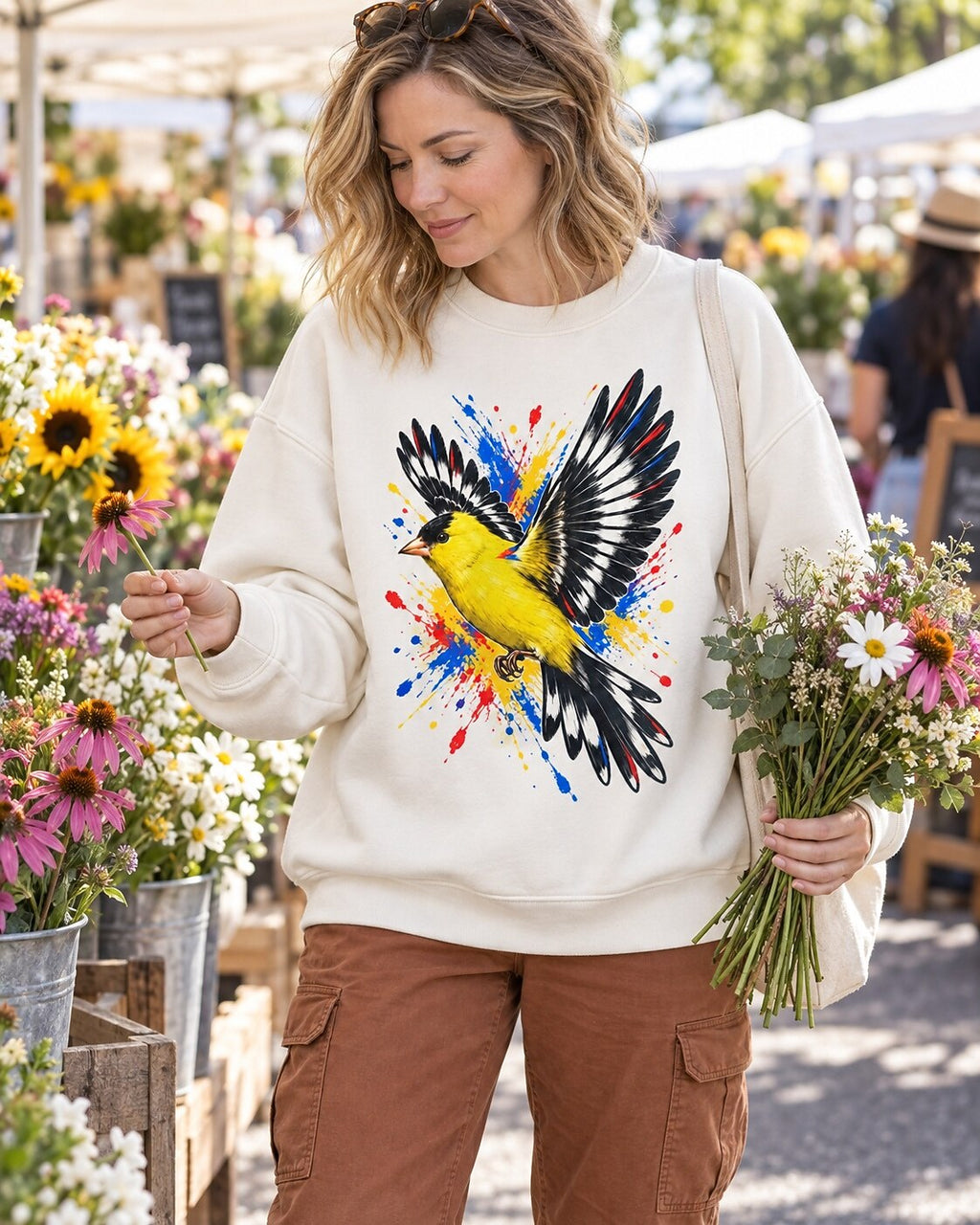 American Goldfinch Colorful Wings Art Backyard Bird Watching Sweatshirt